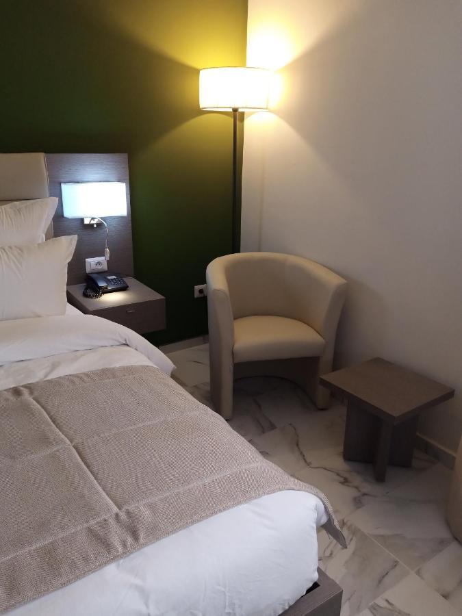 Merina Hotel Yaoundé Екстериор снимка