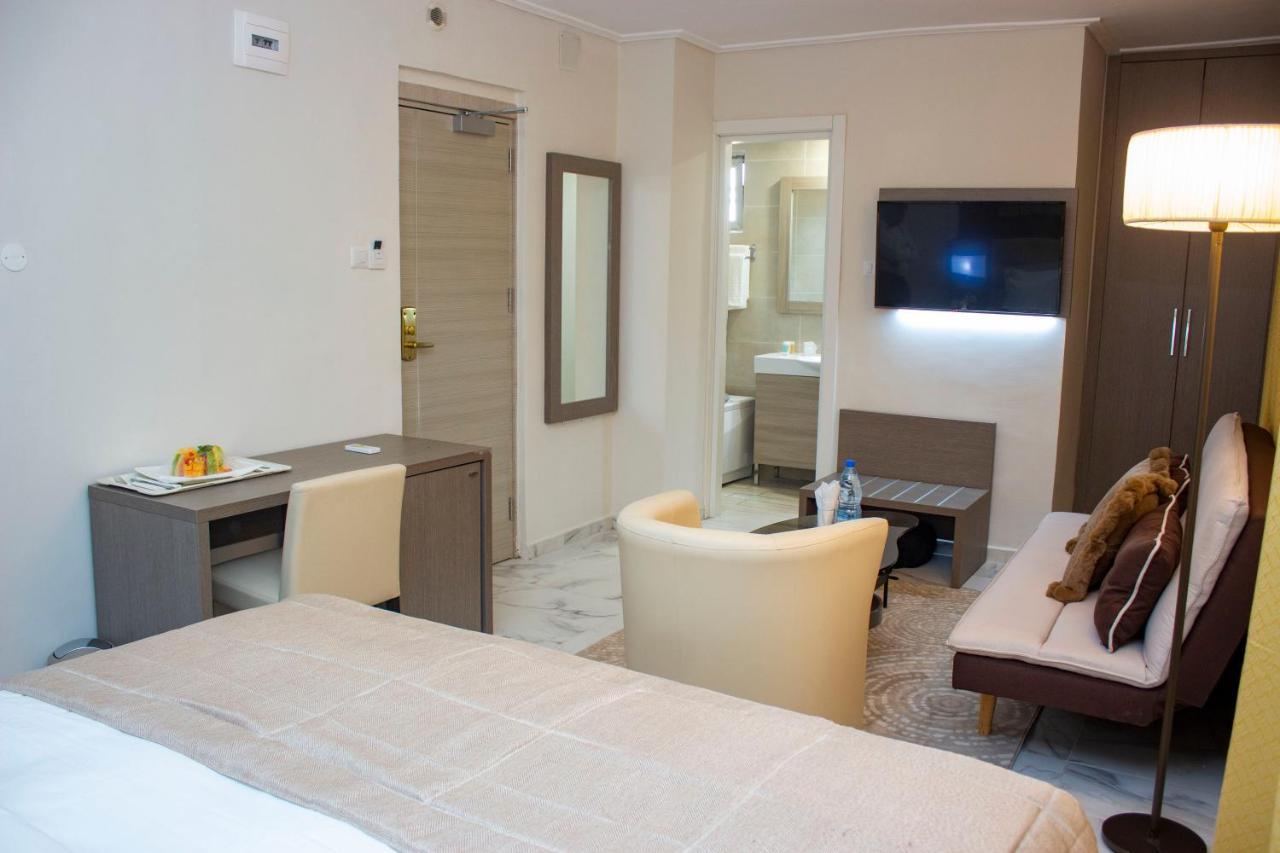 Merina Hotel Yaoundé Екстериор снимка