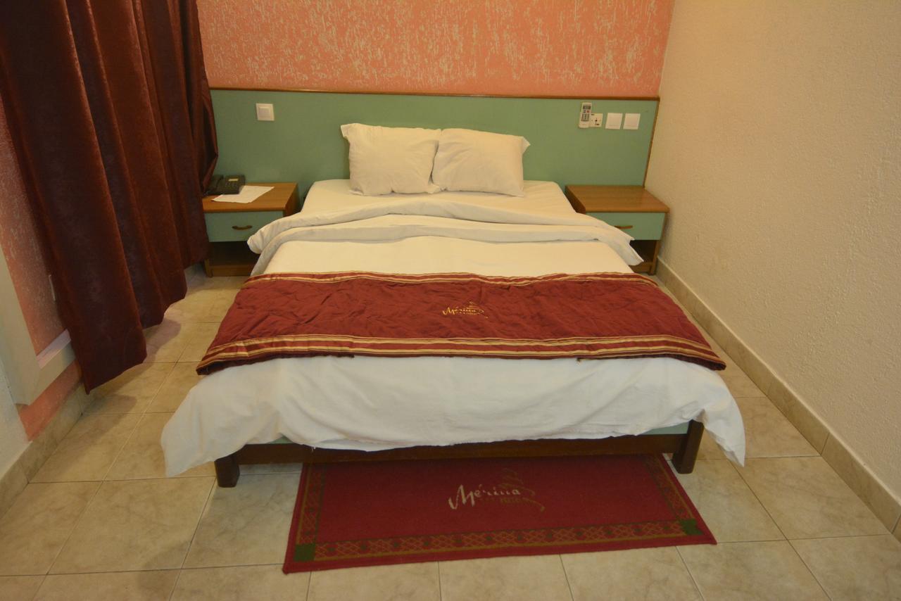Merina Hotel Yaoundé Екстериор снимка