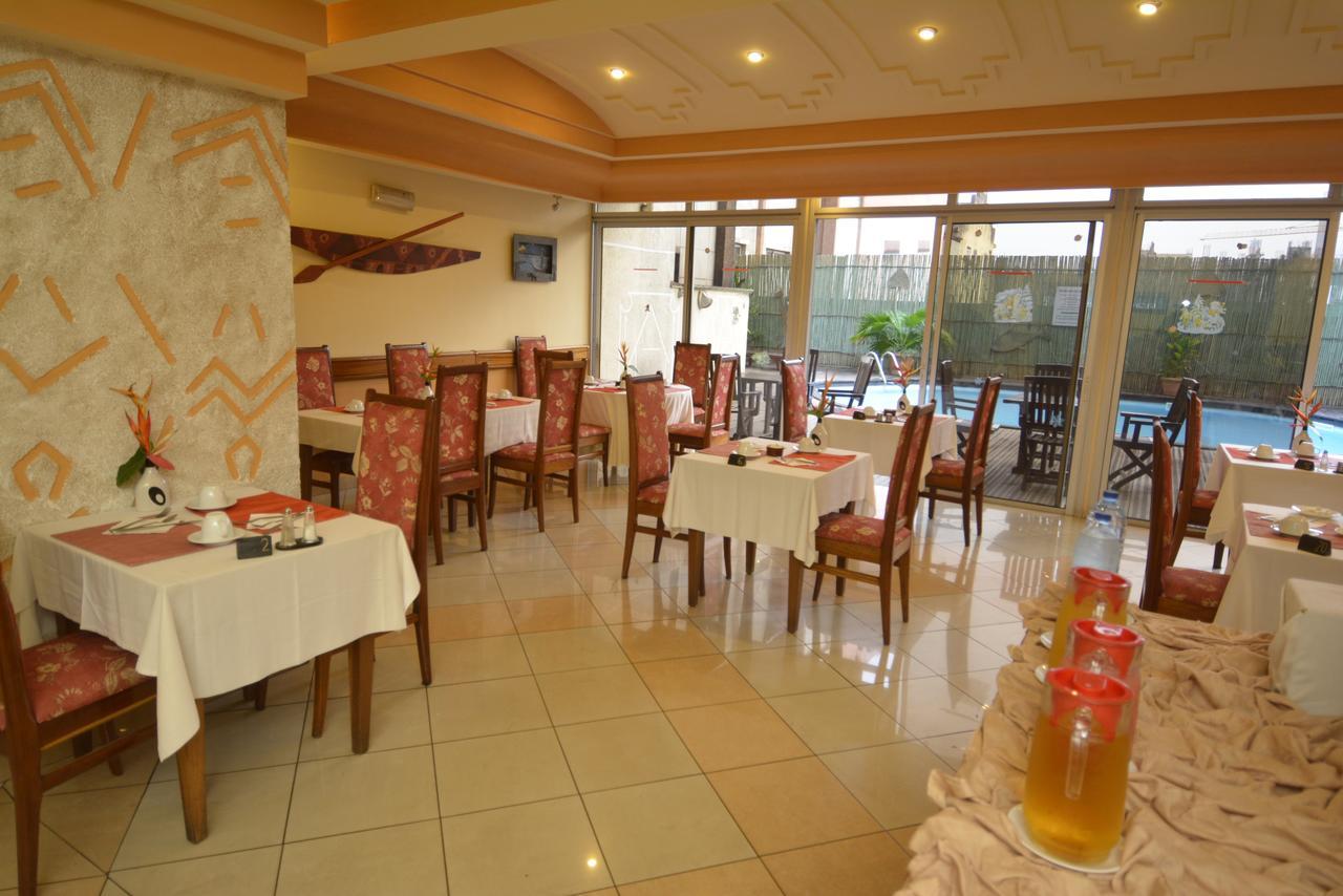 Merina Hotel Yaoundé Екстериор снимка