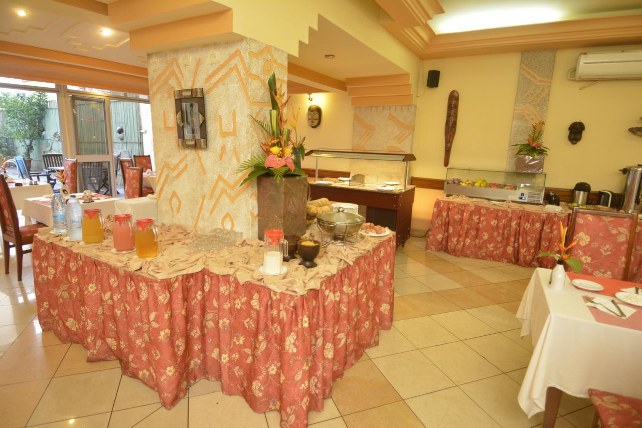 Merina Hotel Yaoundé Екстериор снимка